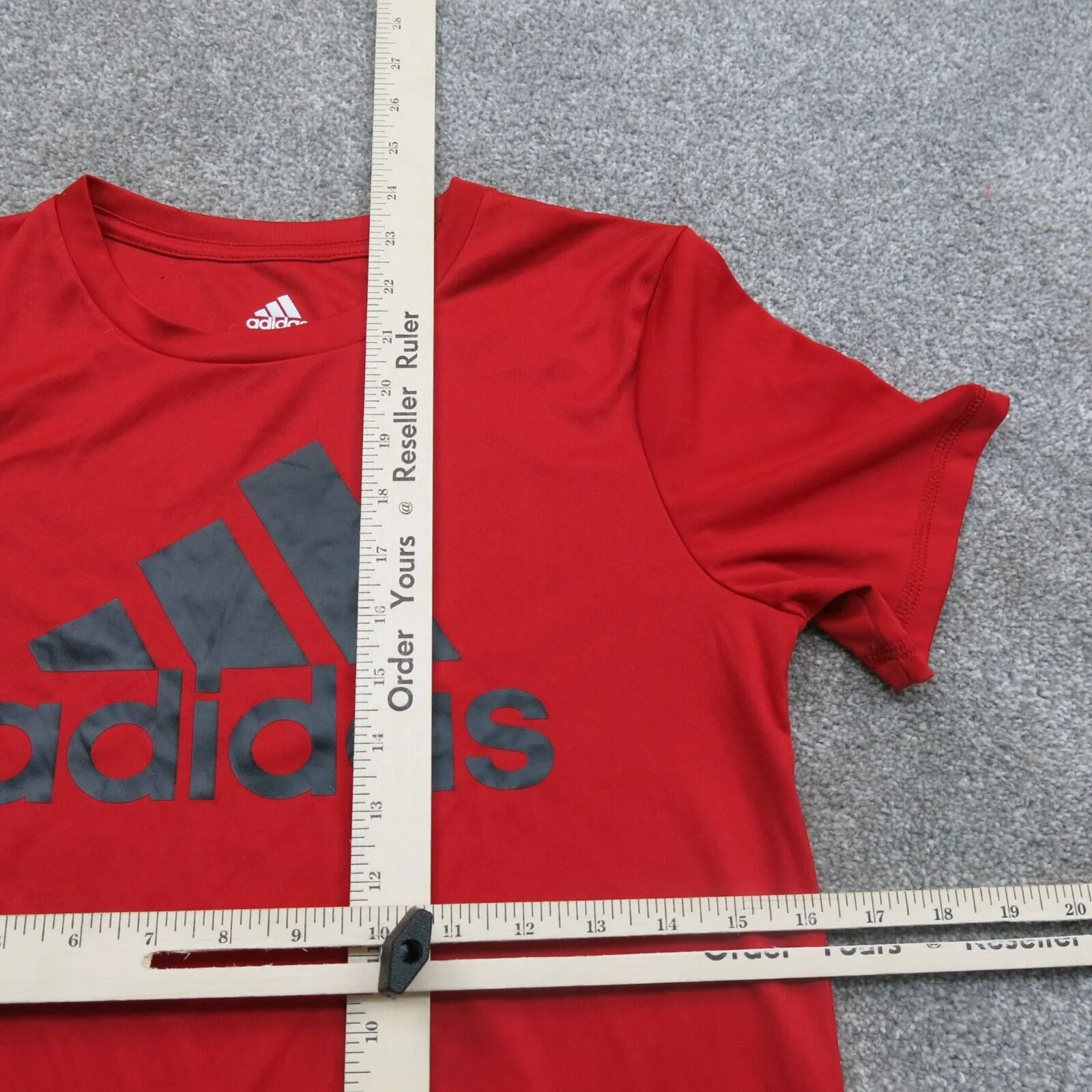 Adidas T-Shirt Youth Boys Medium M Red Round Neck Graphic Sports Logo T-Shirt