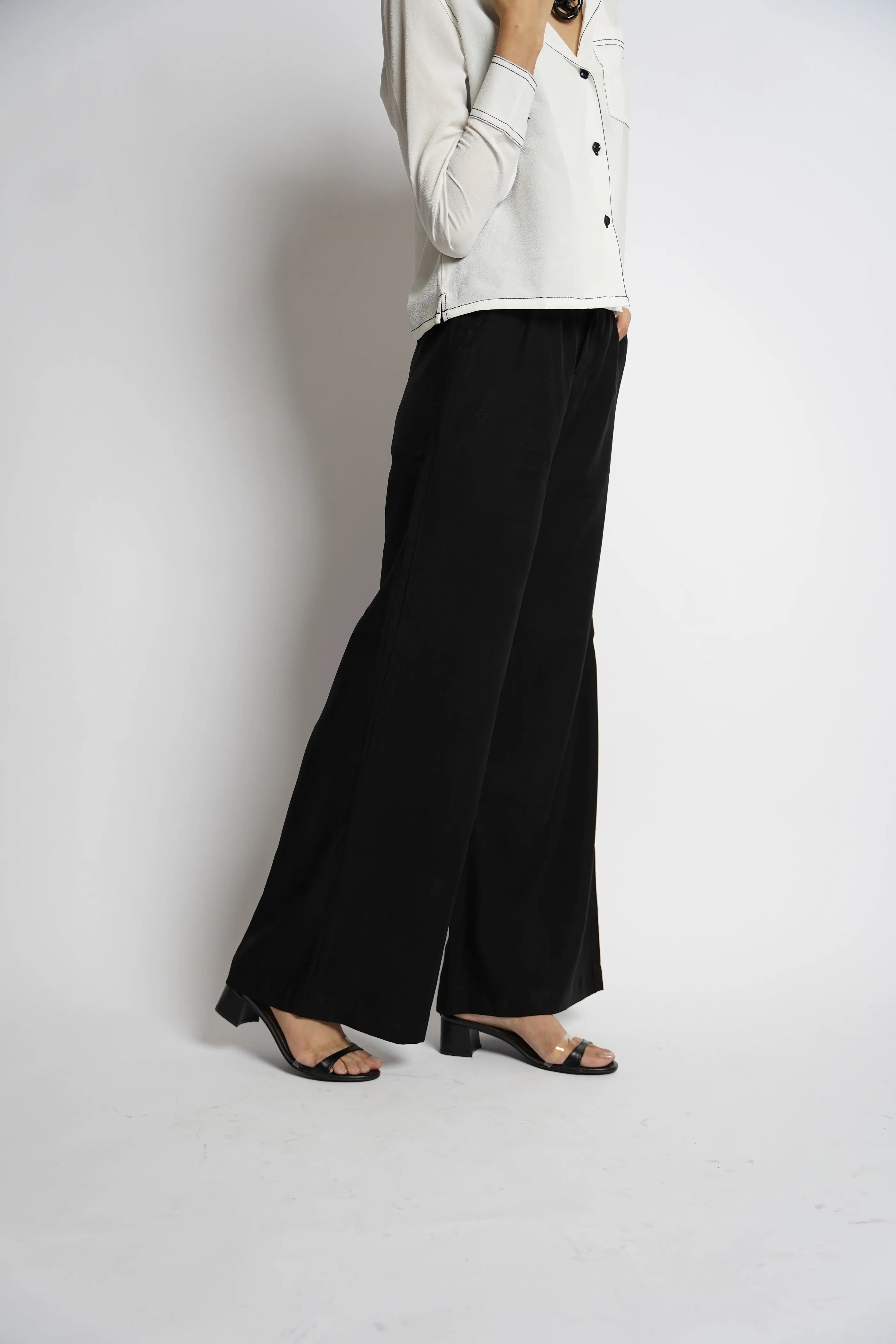 Belbes Flared Pants Black