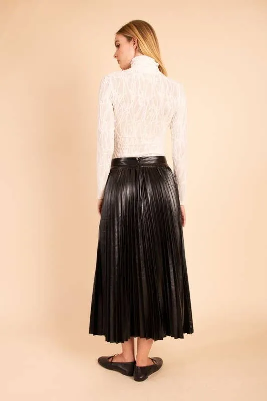 Chic Black Pleated Midi Skirt