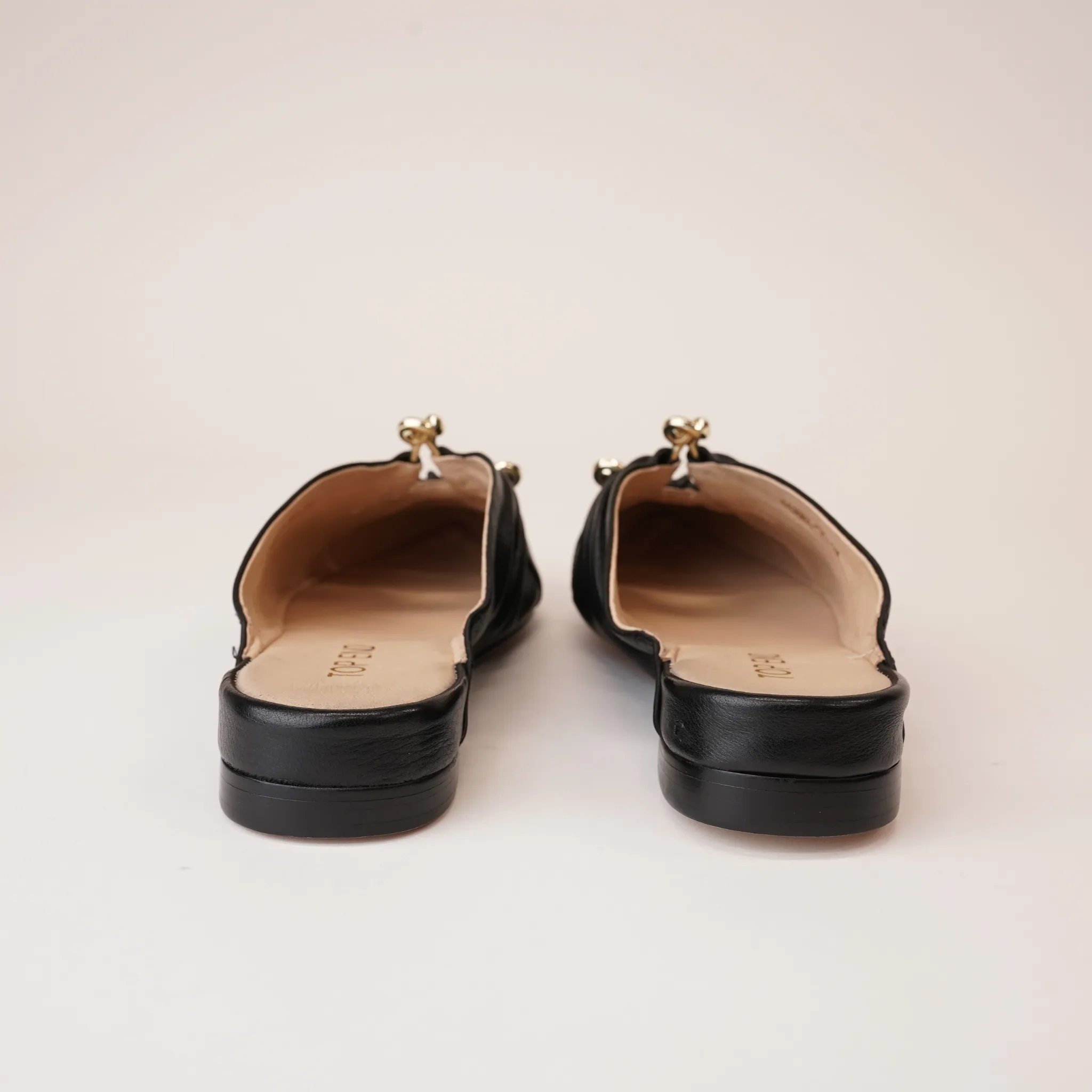 Fibby Black Leather Flats