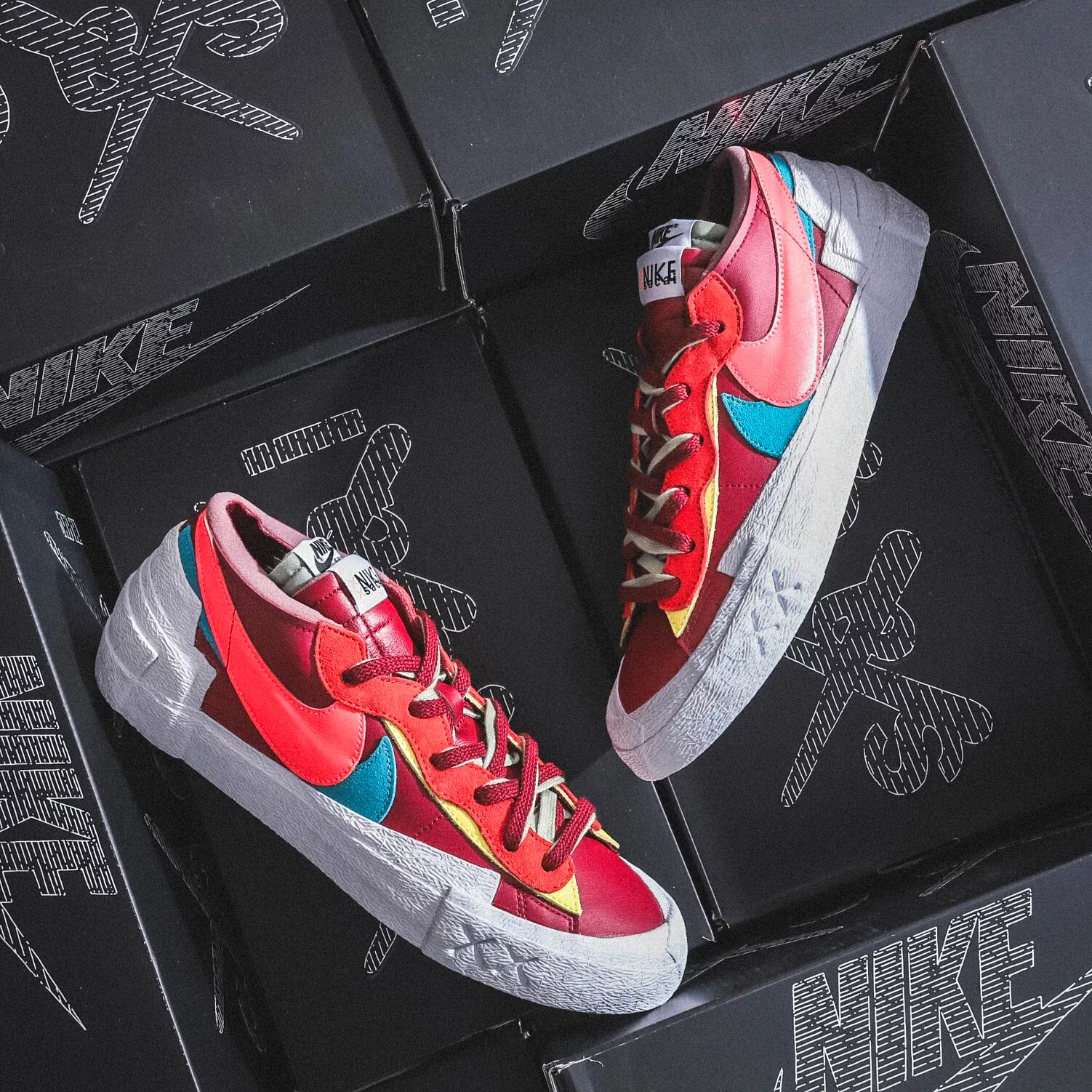 KAWS x Sacai x Nike Blazer Low Red [DM7901-600]