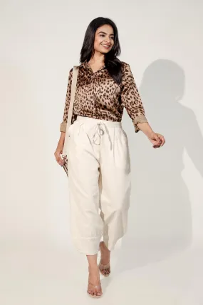 Off white Women's Regular-Fit Trousers