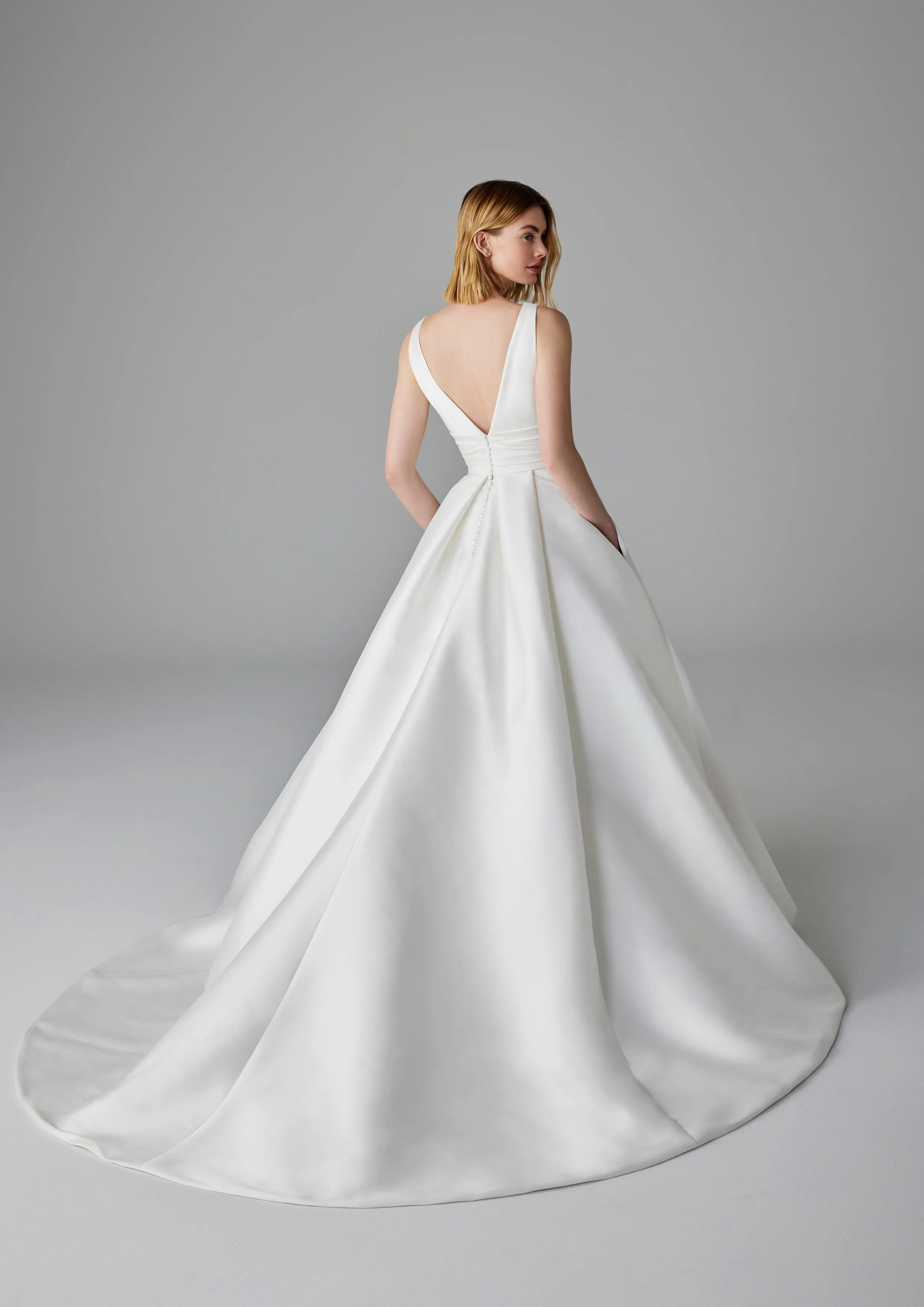 Pronovias: Lumineuse