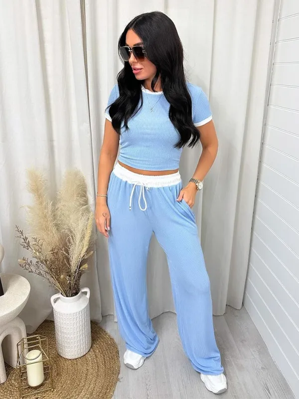 Women’s Sporty Crop Tee & High-Waisted Flared Pants